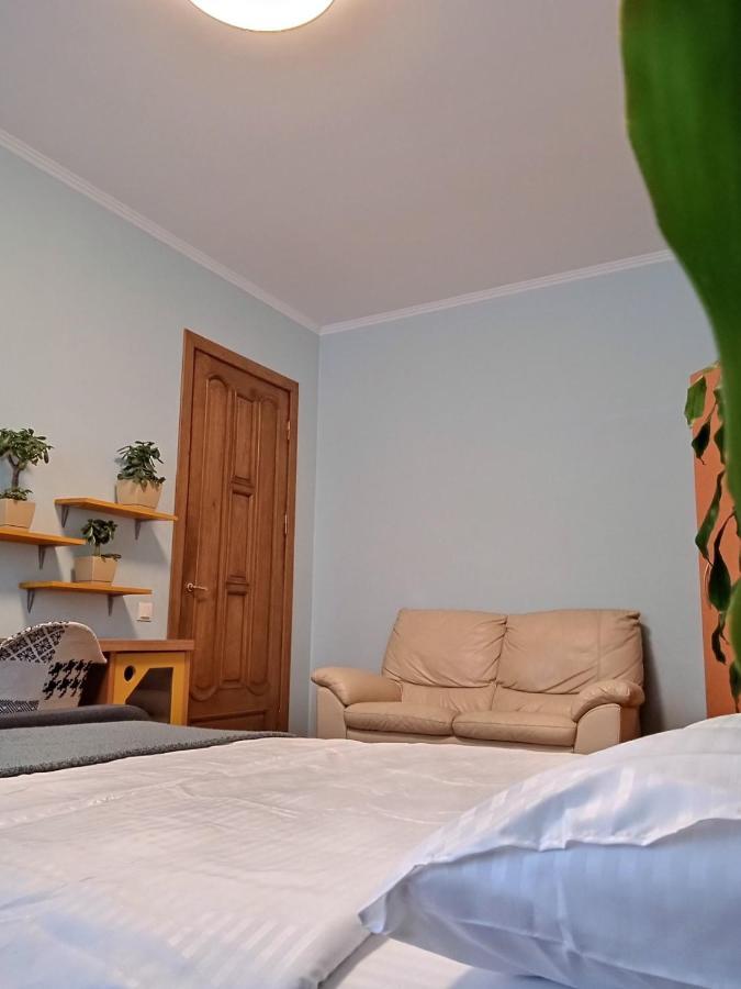 Vip Квартира Подобово Центр, 2 Кімнати, Смарт Тв, Документи Appartement Rivne Buitenkant foto